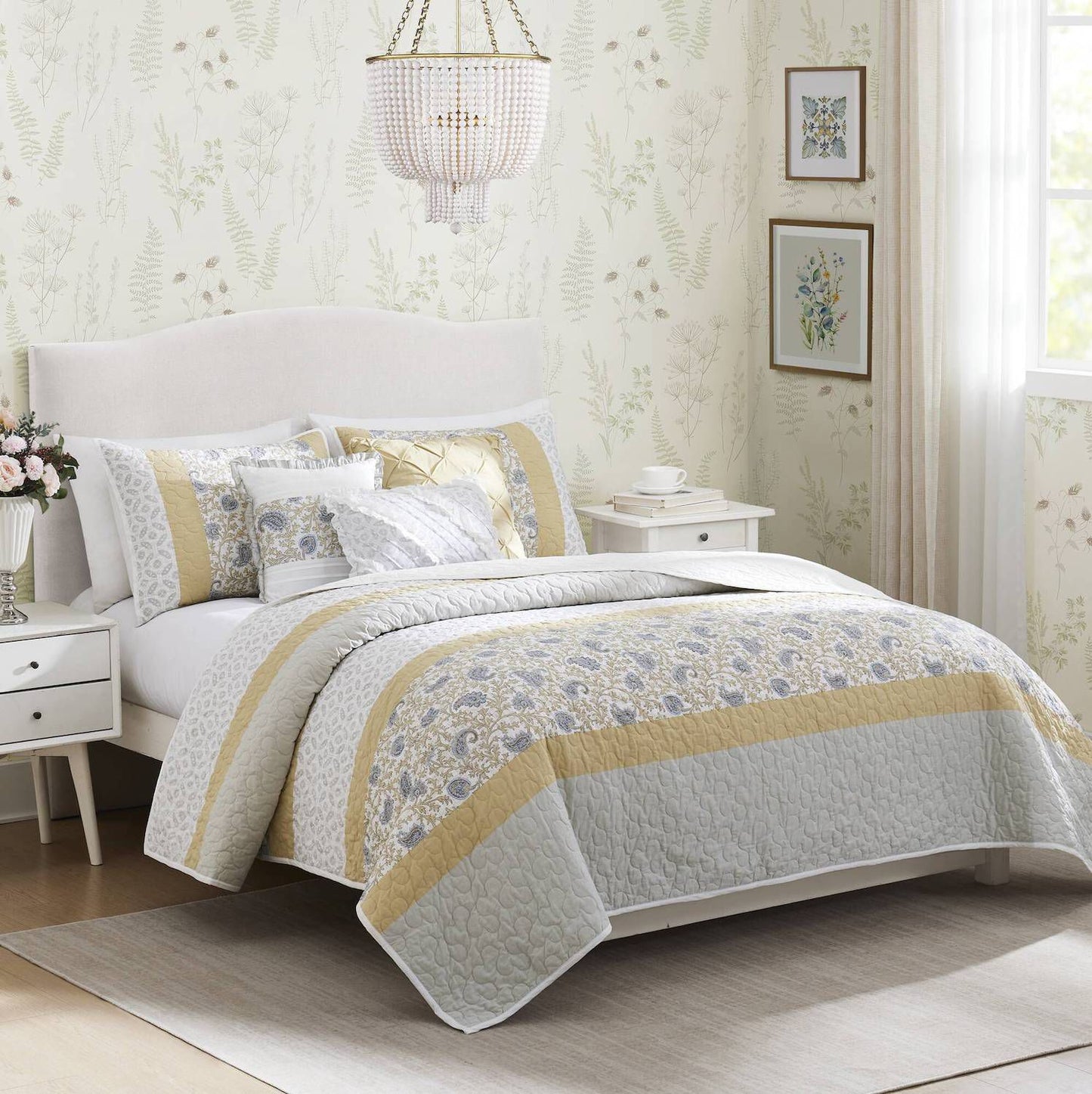 Madison Park 6-Piece Vanessa Quilt Set with Shams and Throw Pillows