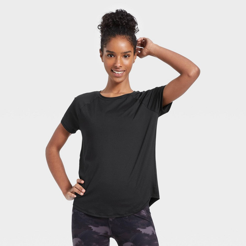 Women' Eential Crewneck Hort Leeve T-hirt - All in Motion™