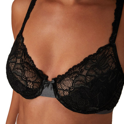 Bali® Lace Desire® Full-Figure Underwire Bra 6543