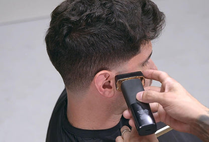 Andis 17300 reSURGE Electric Lithium Titanium Precision Foil Wet/Dry Rechargeable Shaver, Black