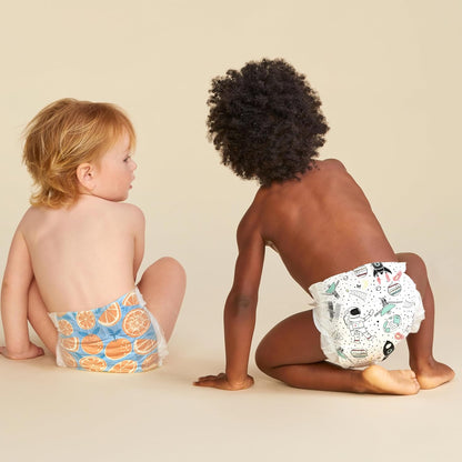 The Honest Company Clean Conscious Diapers | Plant-Based, Sustainable | Space Travel + Orange You Cute | Super Club Box, Size 4 (22-37 lbs), 104 Count